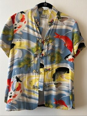 Vintage Avanti Blue Multicolors silk Koi Print Short Sleeve Aloha Top
